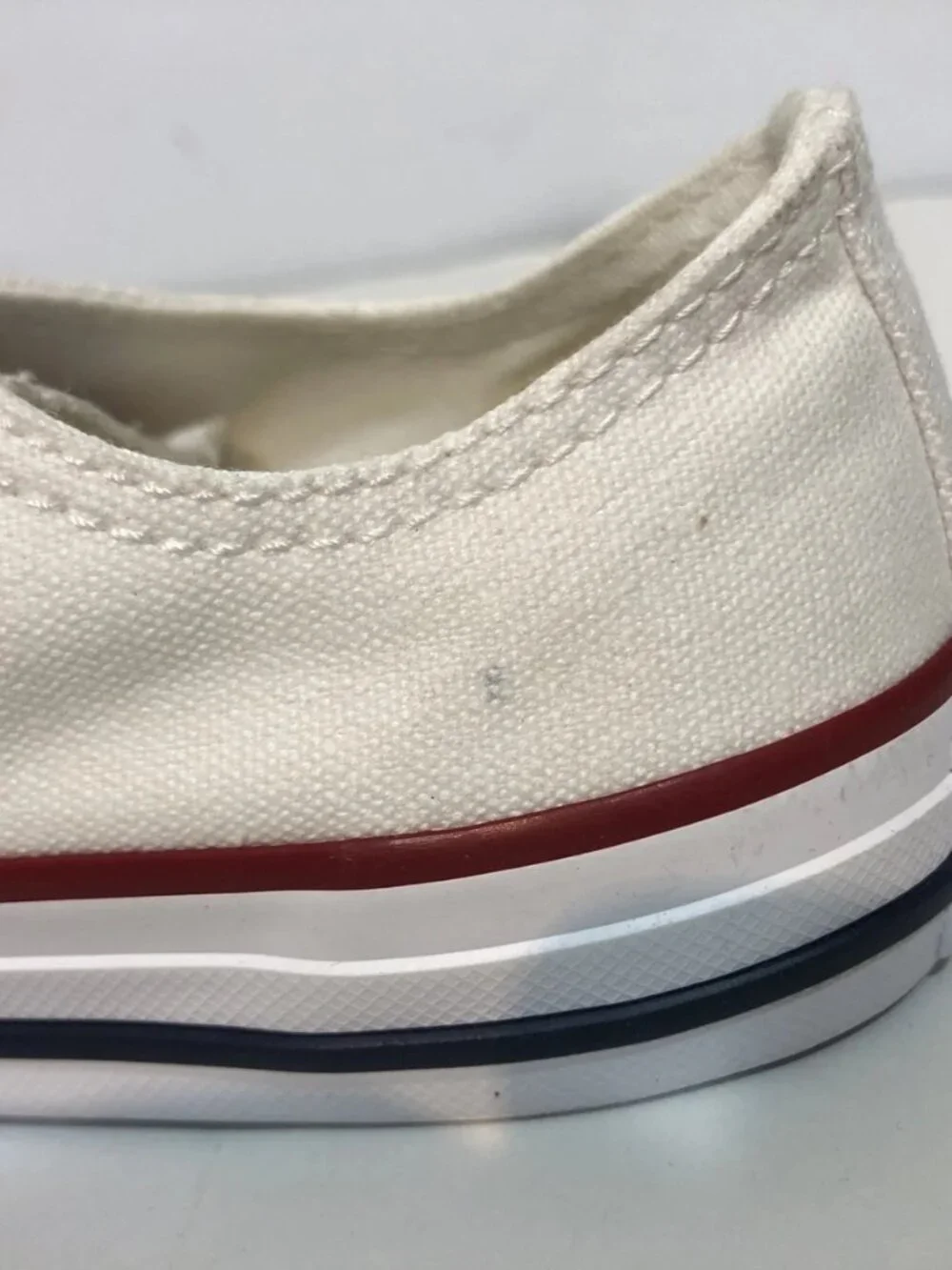Converse ctas white